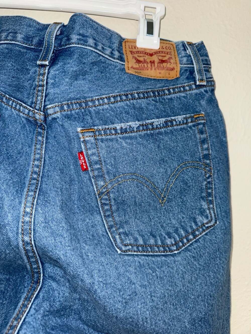 Levi's 501 Original Fit High Rise Distressed Straight Leg Jeans W29 L30 - Picture 4 of 9